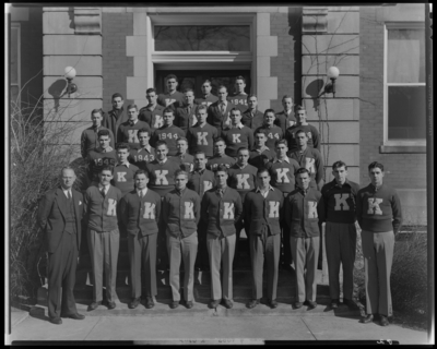 K. Club, (1943 Kentuckian) (University of Kentucky); Union                             Building; exterior; group portrait