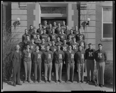 K. Club, (1943 Kentuckian) (University of Kentucky); Union                             Building; exterior; group portrait