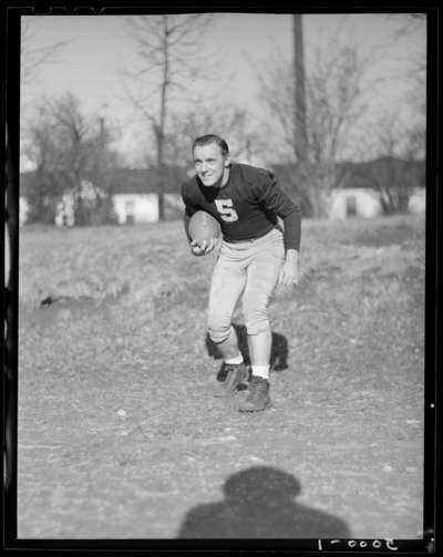 University of Kentucky Football individual #5 (1943                             Kentuckian)