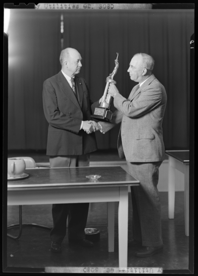 Kentucky Utilities Company ; presentation of trophy