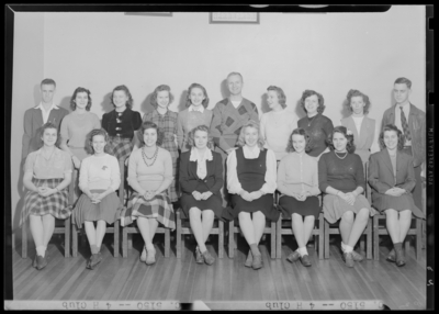 4-H Club (1944 Kentuckian) (University of Kentucky); group                             gathered in room
