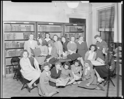 Sayre School for Girls, 194 North Limestone; Editor                             Staff