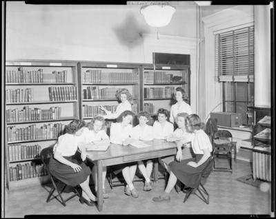 Sayre School for Girls, 194 North Limestone; Student                             Council