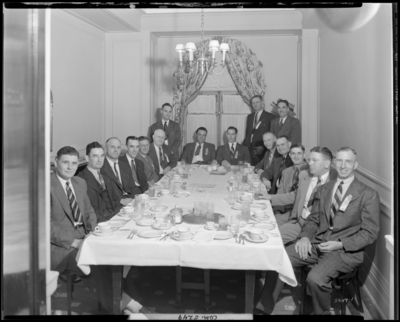 Plumbers & Steam Fitters Union; local 452 (351 West                             Short); group dinning at table