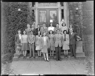 Cosmopolitan Club, University of Kentucky; Frazee Hall; exterior;                             group portrait