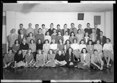 Independent Club (1946 Kentuckian) (University of Kentucky);                             group