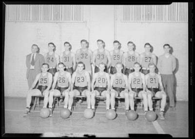 Georgetown College; Basketball; gym (gymnasium); interior; team                             group portrait