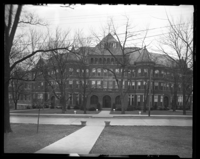 Georgetown College; Rucker Hall; exterior