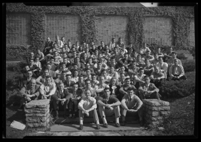 ASCE (American Society of Chemical Engineers), (1947 Kentuckian)                             (University of Kentucky); Engineering Building; exterior; group                             portrait