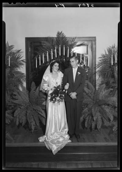 Mr. & Mrs. W.B. Midley; wedding; couple
