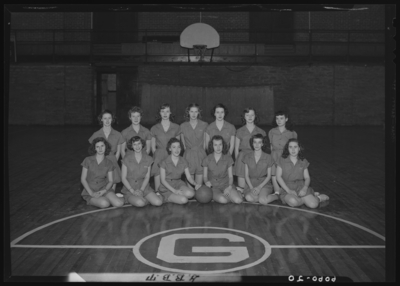 Garth High School (Georgetown, Kentucky); gymnasium (gym);                             interior; girls basketball team; group portrait