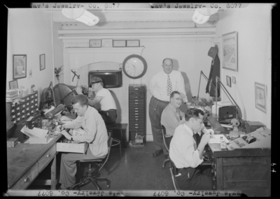 Jay's Jewelry store, 116 1/2 South Limestone; interior;                             jewelry workers