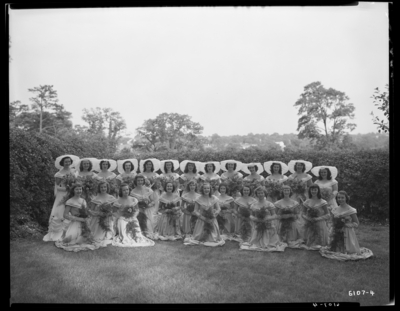 Cardome Academy (Georgetown, Kentucky); exterior; group of young                             women