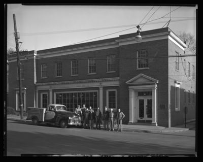 Central Kentucky Natural Gas Company (166 Walnut); exterior;                             office staff; group portrait