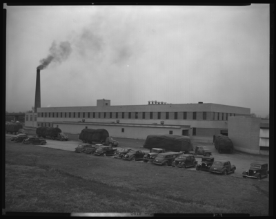 P. Lorillard Company (Price Road and Leestown Pike); factory;                             exterior, parking lot; tobacco trucks waiting in line to drive into                             factory loading dock
