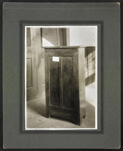 Bookcase made by Manual Training Class at Farmer's School and won first prize at School Fair, cost $1.40, Kentucky