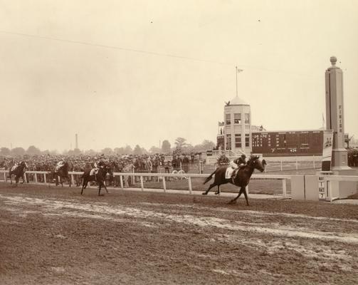 Horses; Thoroughbred Racing; Churchill Downs; Brown and white photo of 1948 Derby