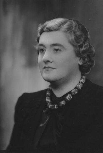 Gifford, Chloe, Alumna, College of Law, 1924, Director of University Community Services, Faculty, University Cooperative Extension Service