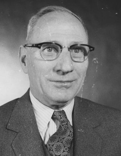 Horlacher, Levi Jackson, College of Agriculture, Professor of Animal Husbandry 1918-1964