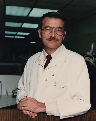 Kemper, John, Professor of College of Dentistry