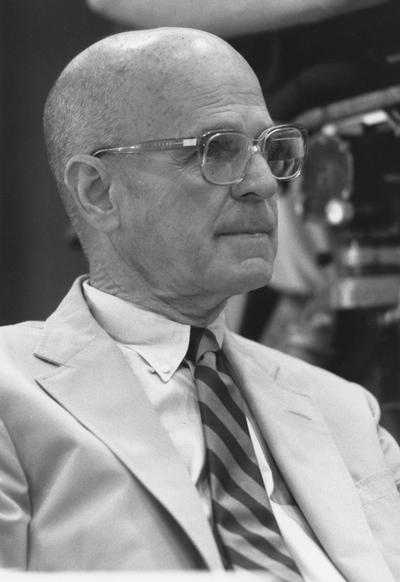 Bates, Ted, Member of Board of Trustees, 1987 - 1992; 1996 - 2001, former President of University of Kentucky National Alumni Association