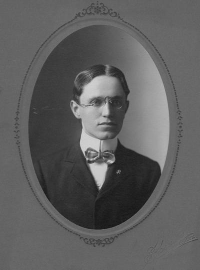 Blessing, George, Alumnus, photographer: Spangler, Lexington, KY