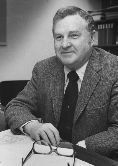 Sears, Paul Gregory, Professor of Chemistry, 1969 - 1978 Board of Trustees member