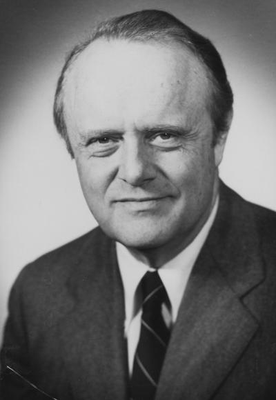 Breathitt, Edward T., b. 1924 d. 14 October 2003, Alumnus, Bachelor of Science, 1948; LL.B., 1950, Governor of Kentucky, 1963 - 1967, Member of Board of Trustees 1964 - 1968; 1982 - 1983; 1993 - 2002