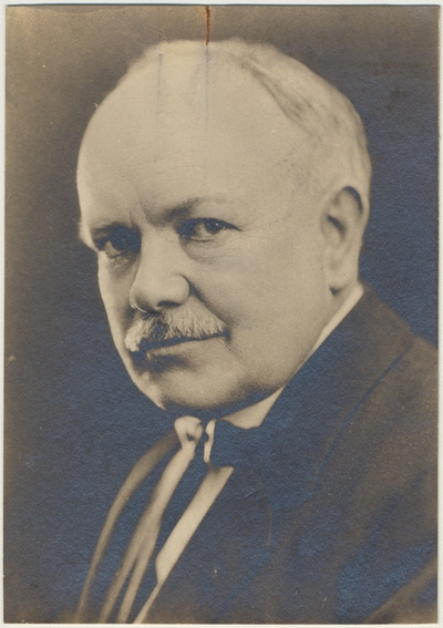 A portrait of Dean F. Paul Anderson