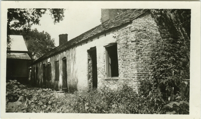 One story slave cabin; used as illustration facing page 50 in Coleman's 