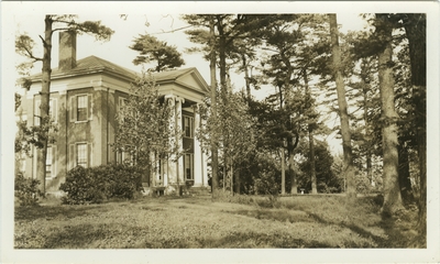 Black Hills, the home of a wealthy planter; written on back: 