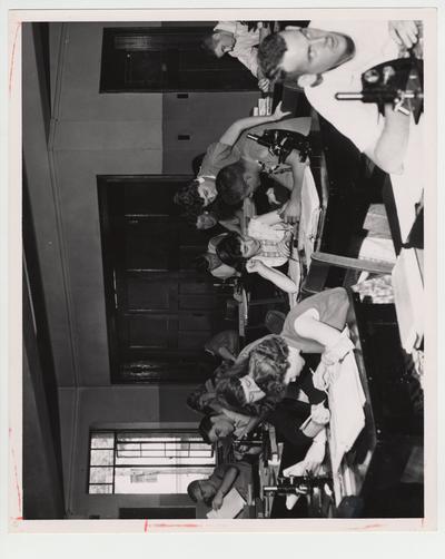 Elizabeth A. Walthall instructs a Biology class at the Ashland Center