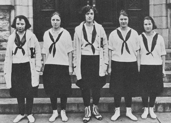 Margaret Jameson (manager, far left), Mildred Morris (2nd from left), Dorothy Potter (captain, center), Nacy Stephenson (2nd from right), and Harriet Felsenthal are all members of the 1922 women's basketball team; photo appears on page 147 in the 1922 Kentuckian