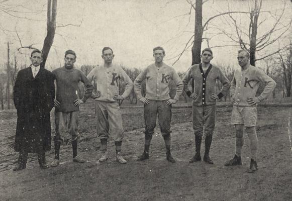 Unidentified members of the senior class basketball team. Photo appears on page 161 in the 1912 Kentuckian