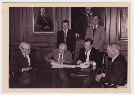 President Wethington (seated, second from right), former Governor Ed 