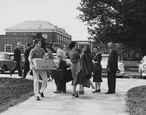 Welcome Week--students moving in and parents helping