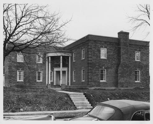 Construction of the Alpha Delta Pi house; Lexington Herald - Leader staff photo