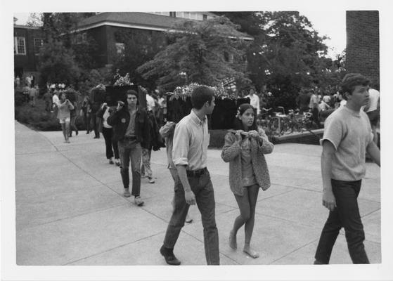 Students protest in reaction to the Kent State shootings