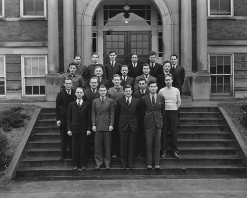 Members of Sigma Pi Sigma, the honorary Physics fraternity; Row 1: Ramsey, Padgett, Hahn, Steedly; Row 2: Pauls, Todd, Penna, Navarre, Robertson; Row 3: Mahan, Koppius, Mayes, Owens, Bowen; Row 4: Cochran, Nelson, Collins, Adams, Flanary, Proctor; Photographer: Lafayette Studio; This image is in the 1941 Kentuckian on page 99