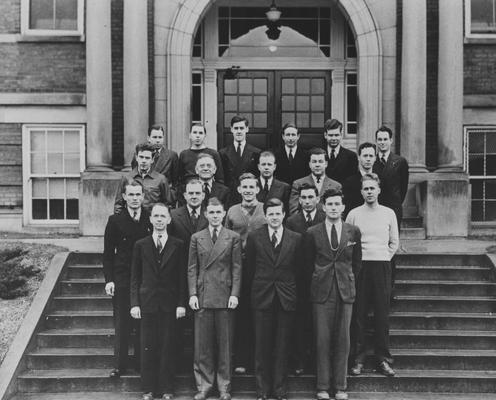 Members of Sigma Pi Sigma, the honorary Physics fraternity; Row 1: Ramsey, Padgett, Hahn, Steedly; Row 2: Pauls, Todd, Penna, Navarre, Robertson; Row 3: Mahan, Koppius, Mayes, Owens, Bowen; Row 4: Cochran, Nelson, Collins, Adams, Flanary, Proctor; Photographer: Lafayette Studio; This image is in the 1941 Kentuckian on page 99
