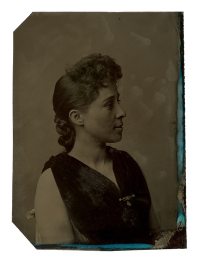 Portrait of an unidentified woman