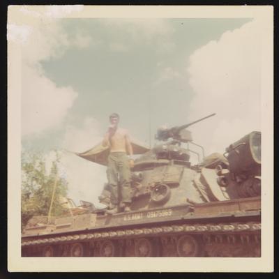 Thomas Kubeck on tank