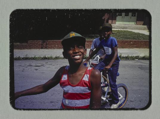 Mark Stevenson as Keets, Sam Davis home in Tennessee. and Shawnee, Illinois (26 slides)