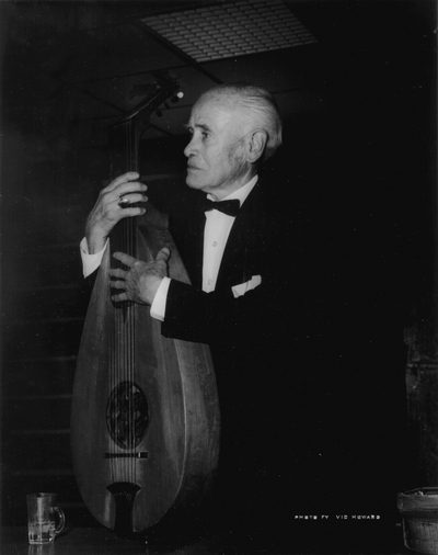Performance by John Jacob Niles at Cumberland College; Cumberland, KY; Vic Howard