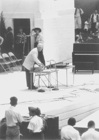 Performance by John Jacob Niles at Outdoor Folk Festival; Cincinnati, Ohio; Grauman Marks