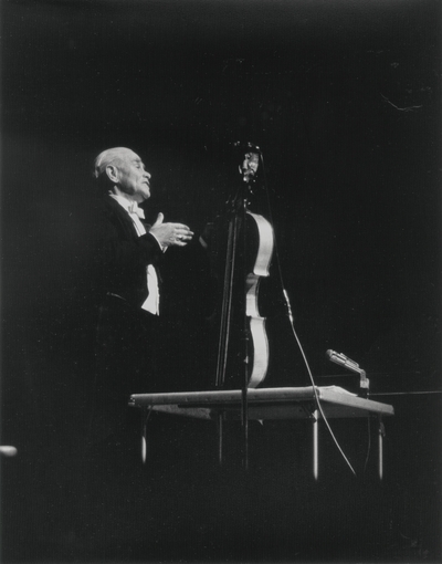 Performance by John Jacob Niles at Terre Haute, Indiana; Garlan Cooper