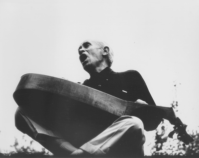 John Jacob Niles with dulcimer, Boot Hill Farm; Jack Cobb