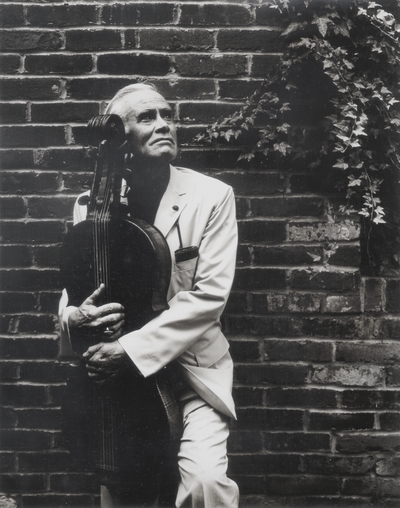 John Jacob Niles with dulcimer; Boot Hill Farm; Eugene Meatyard