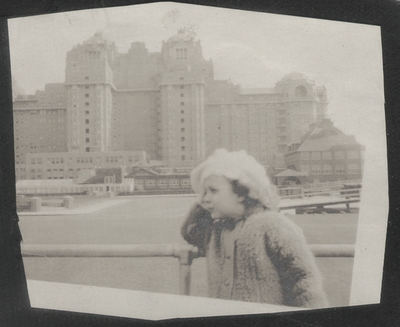 Rena Lipetz (later Niles) at about age four; Atlantic City, New Jersey