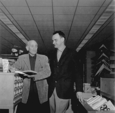 John Jacob Niles and unidentified man at Cumberland College Library, Cumberland, KY